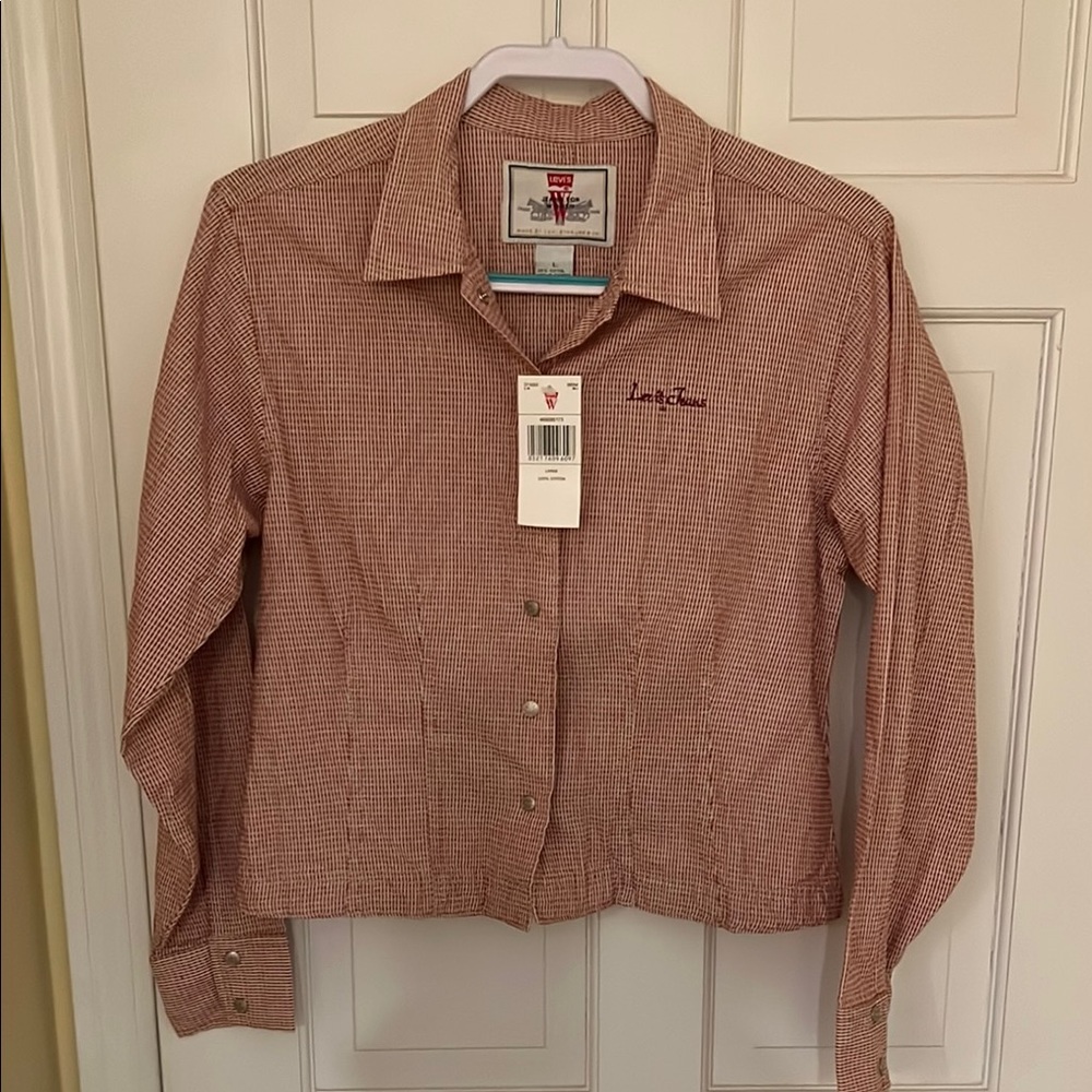 Women’s red Levi’s vintage -100% cotton jacket